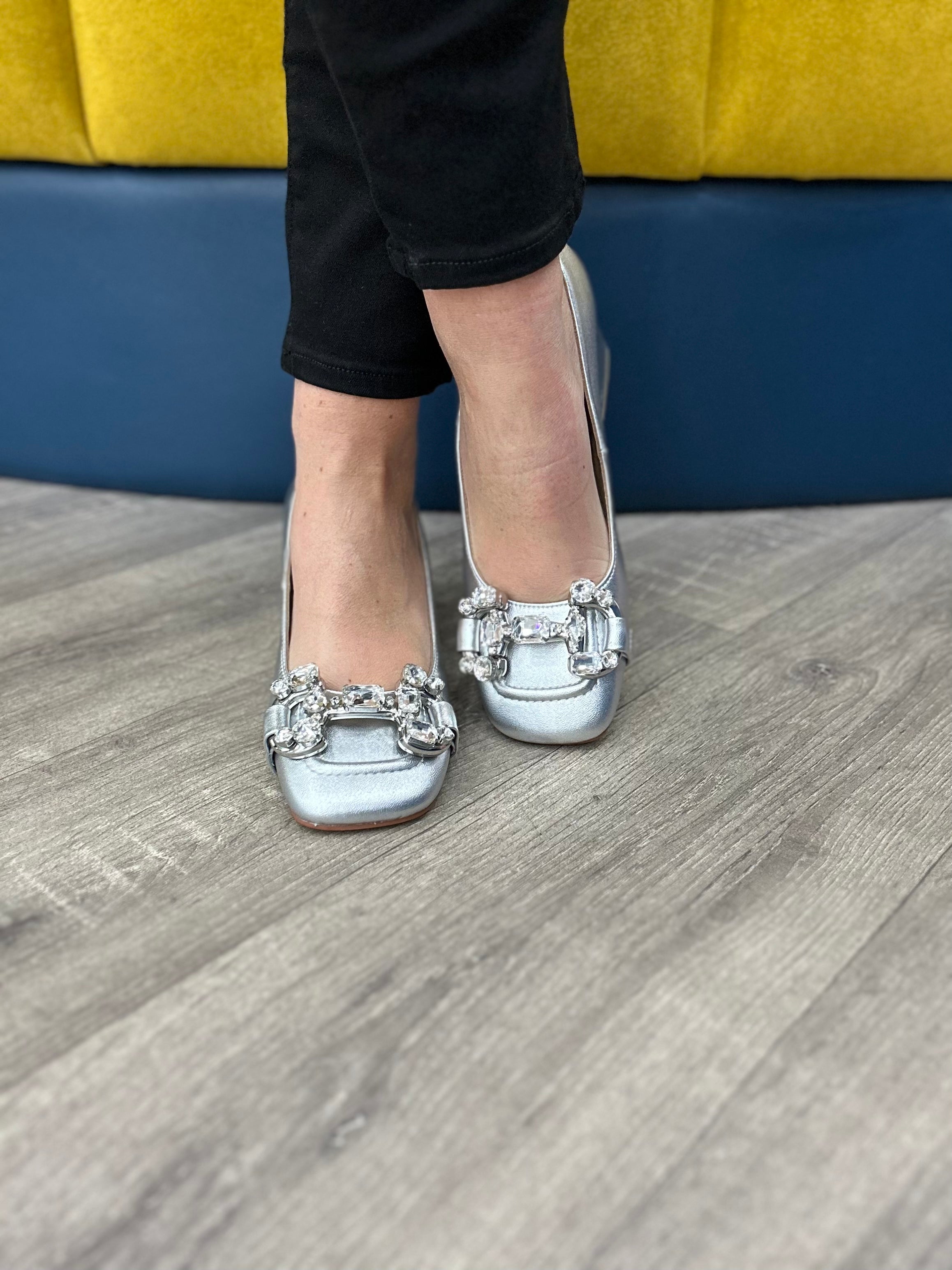 Alma Silver Shoe