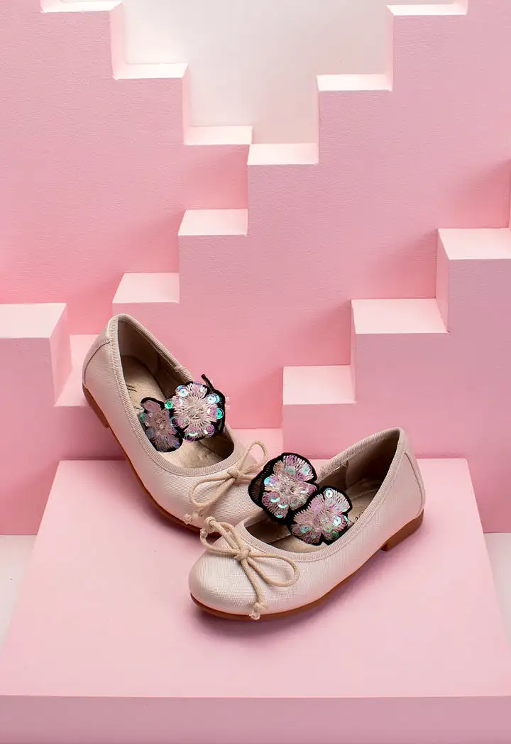 Floral Strap Flat Shoes