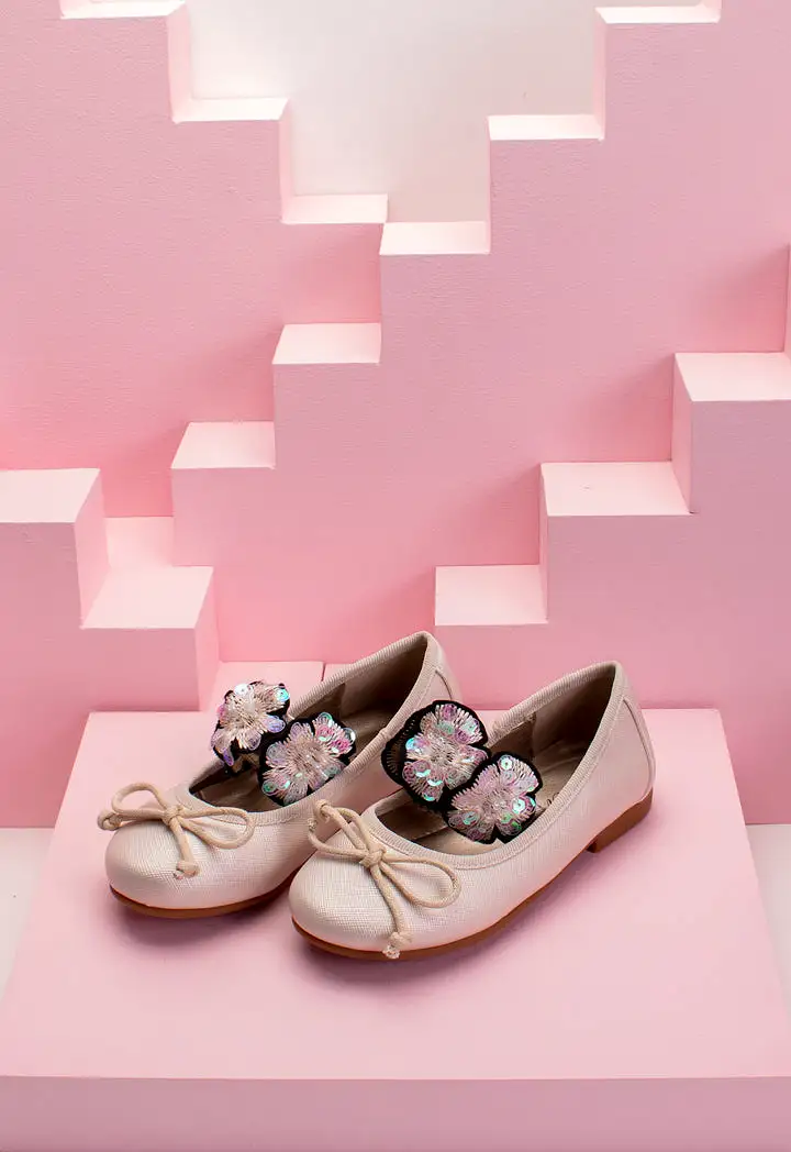 Floral Strap Flat Shoes