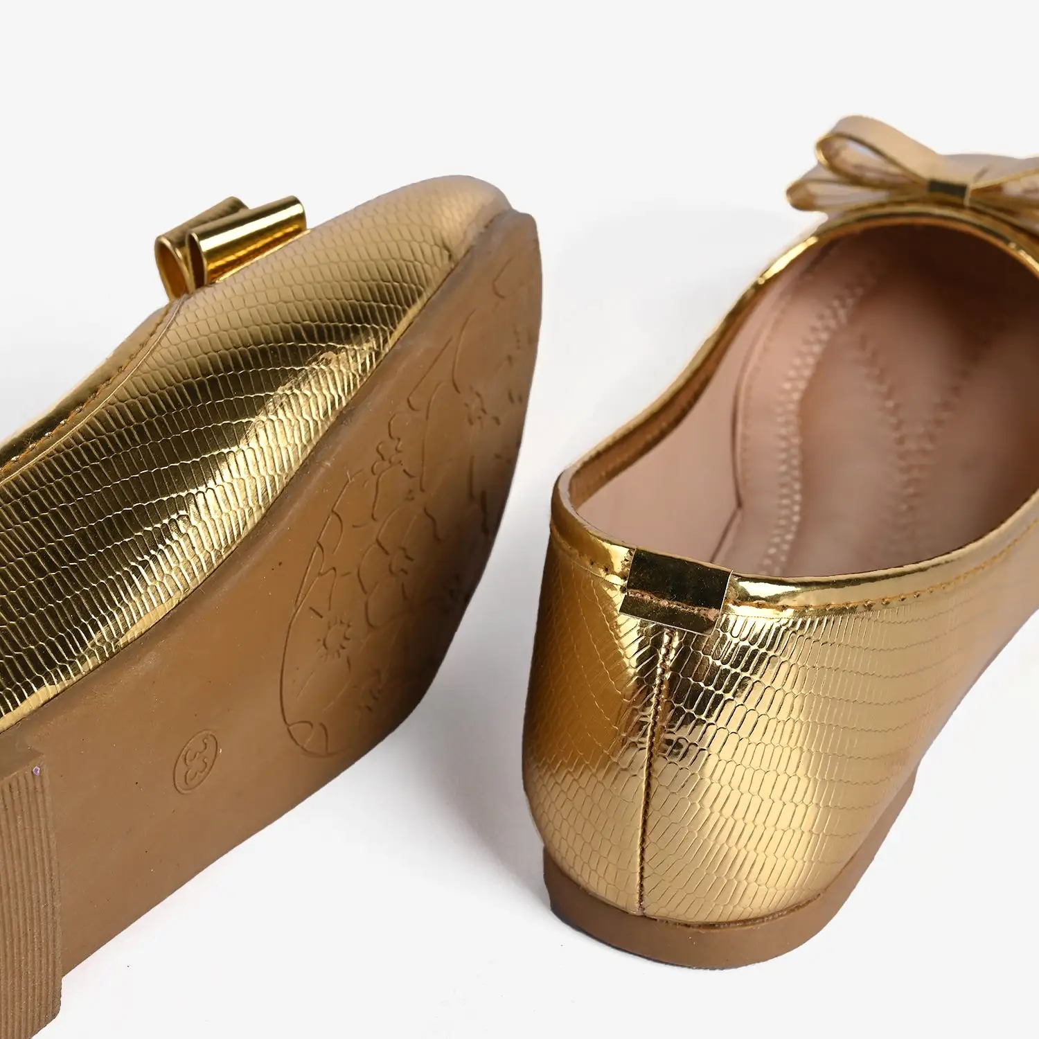 Girls Pumps 203-73-Golden