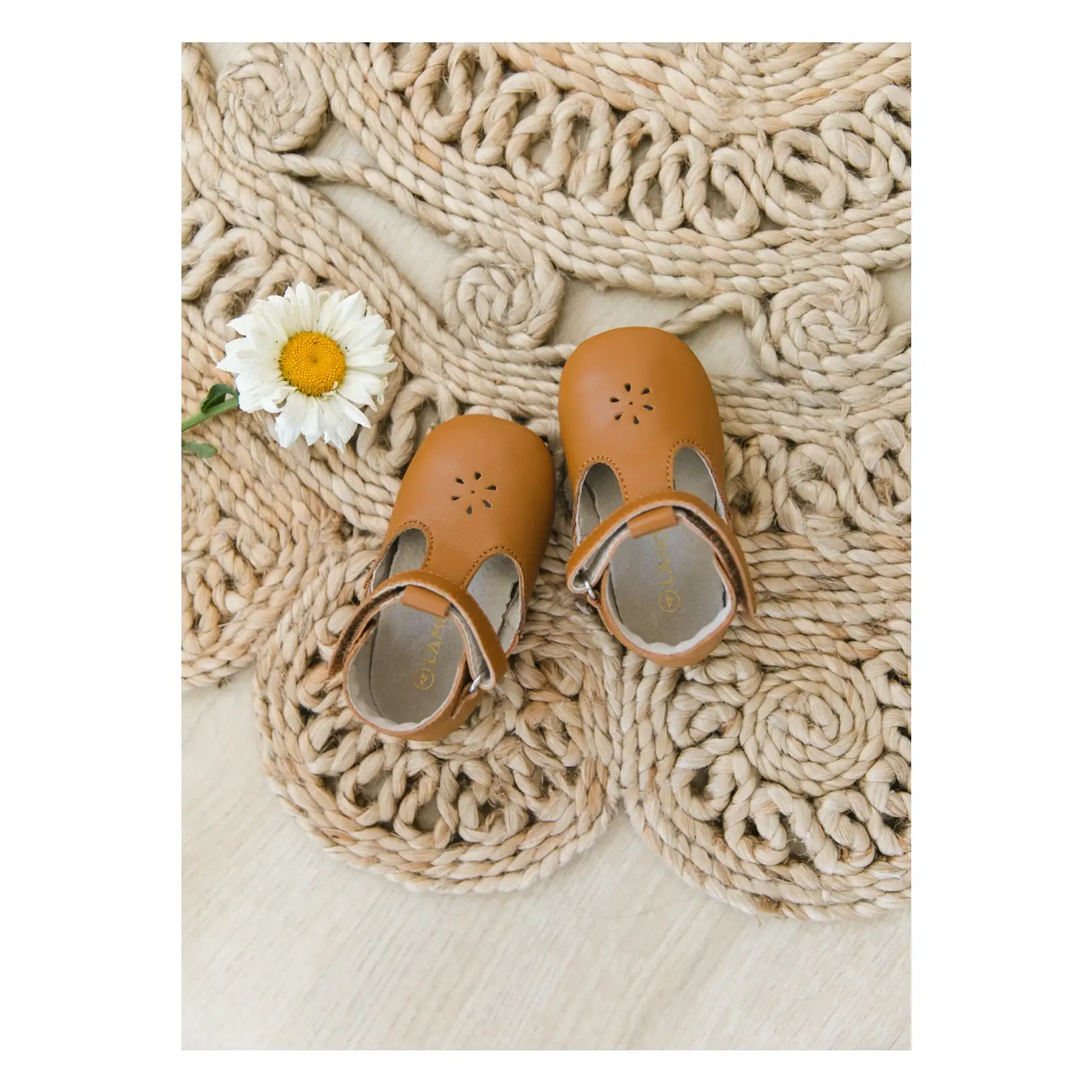 Lisette T-Strap Mary Jane Crib Shoe (Infant)