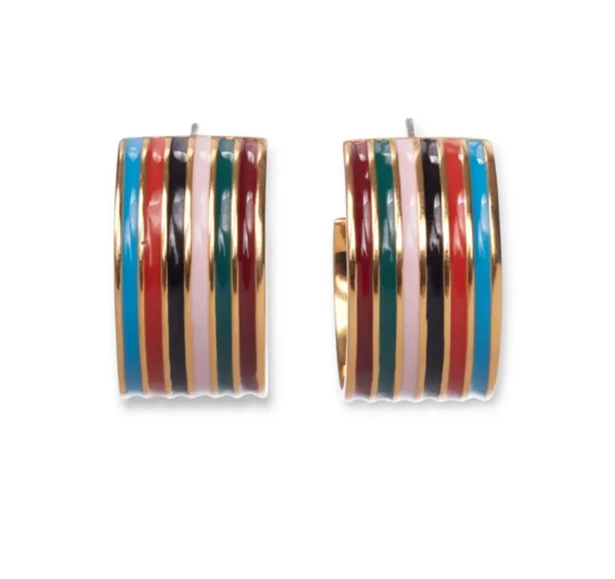 Margot Hoops in Rainbow