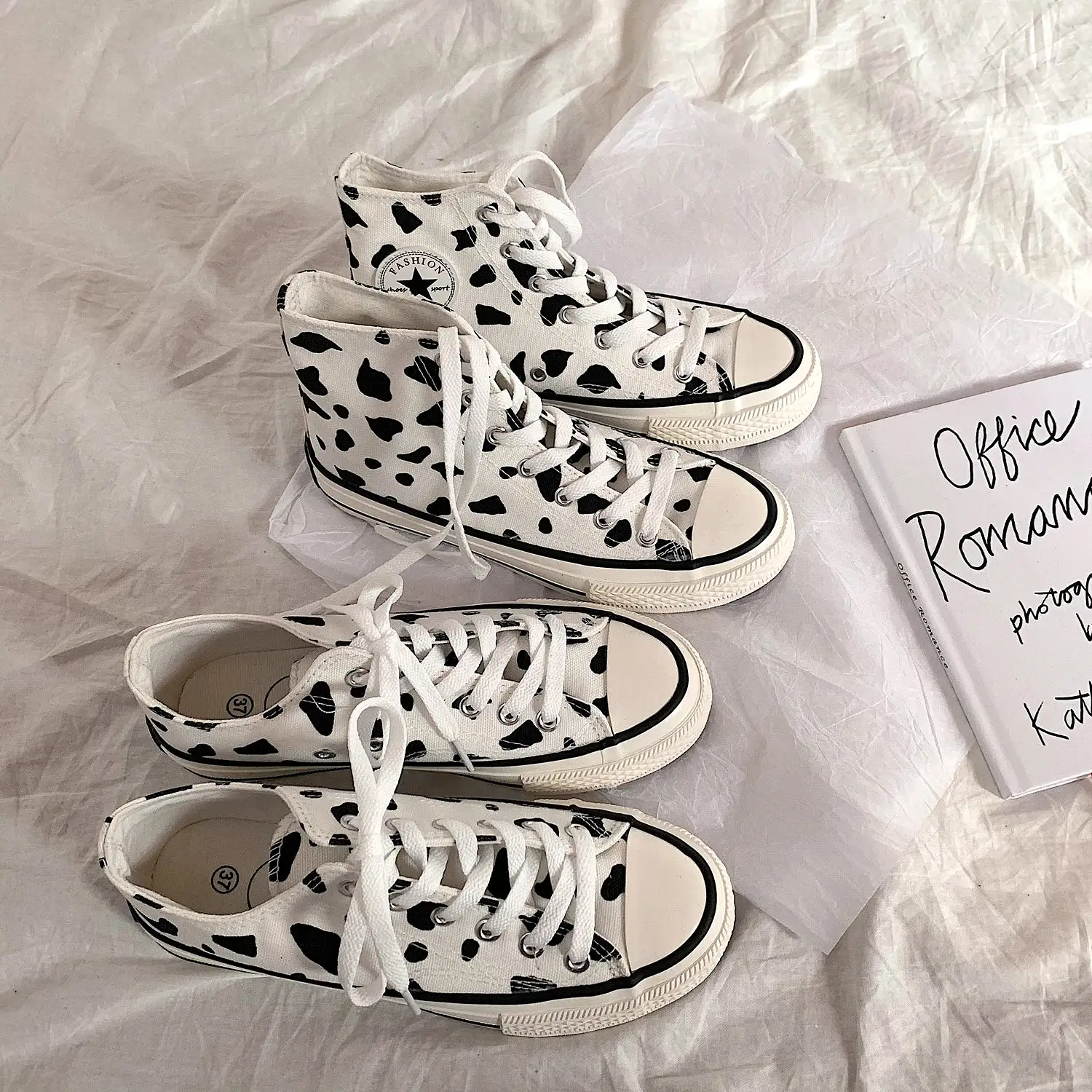 Milk Spots Hand-painted Canvas Shoes AD11704