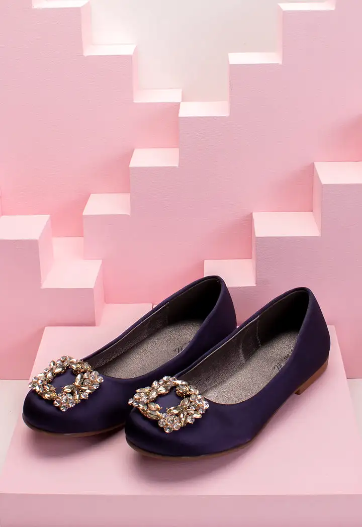 Rhinestone Stud Flat Shoes