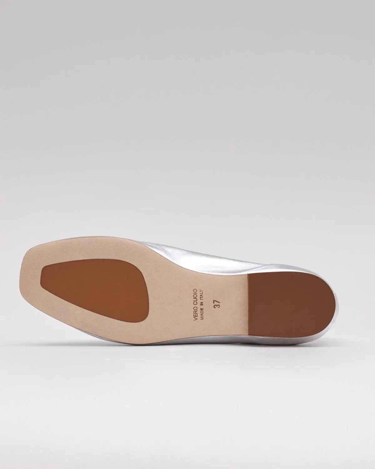 The Foundation Flat - Ivory