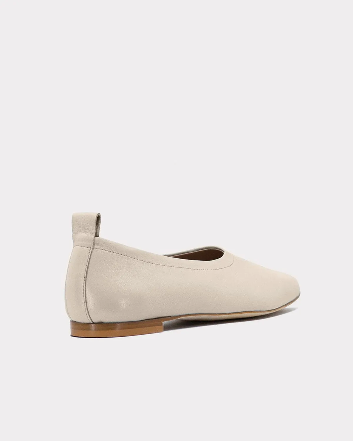 The Foundation Flat - Ivory